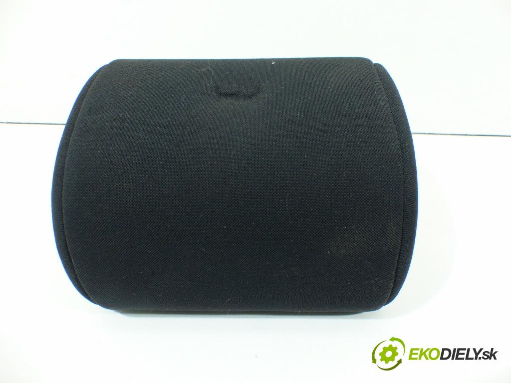 Toyota Corolla E15 2007-2014 1.6 16V 132  HP  97 kW 1600 cm3  podhlavník sedačky