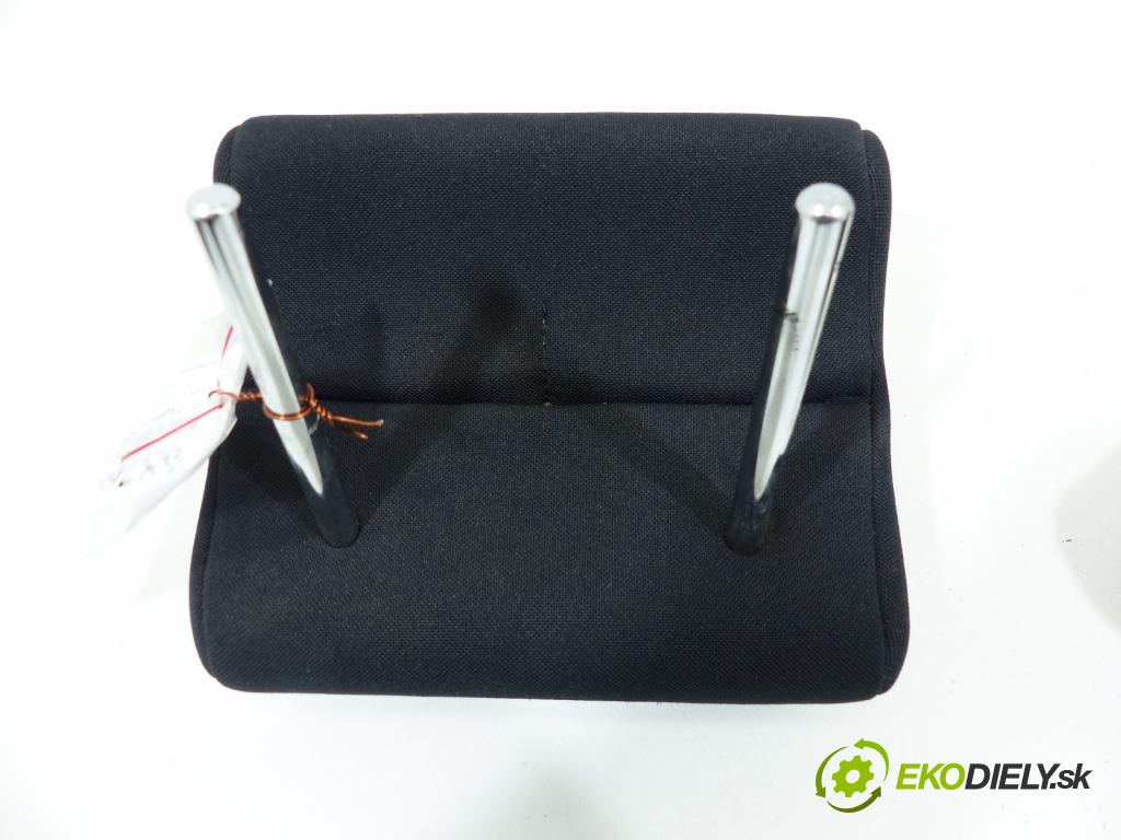 Toyota Corolla E15 2007-2014 1.6 16V 132  HP  97 kW 1600 cm3  podhlavník sedačky