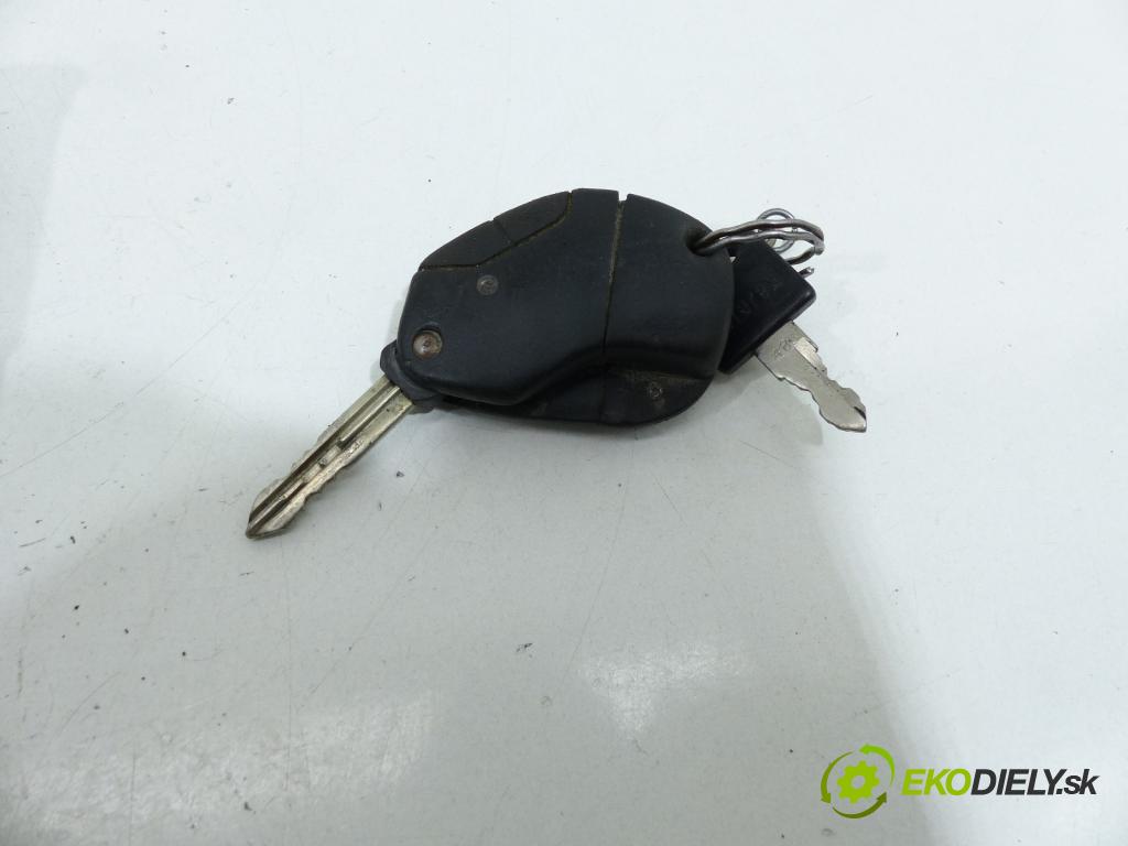 Citroen Evasion 2.0 8V 147 HP  108 kW 2000 cm3  spinačka  (Spínacie skrinky a kľúče)