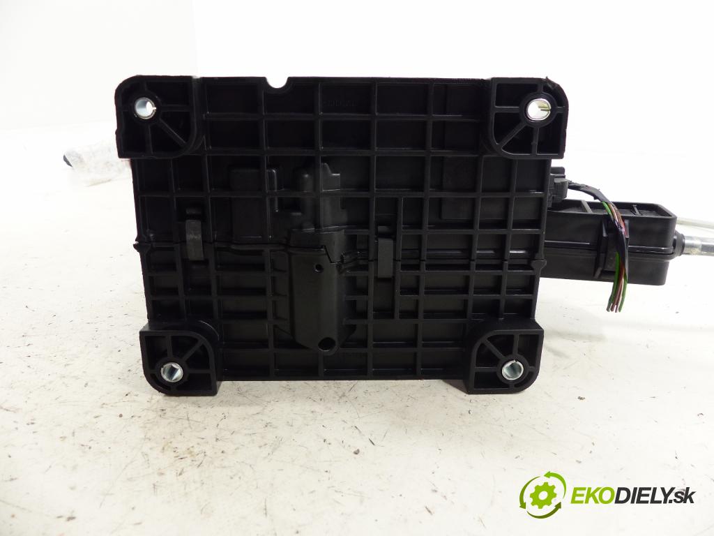 Opel Signum 1.9 CDTI 150 hp  110 kW 1900 cm3  kulisa - -