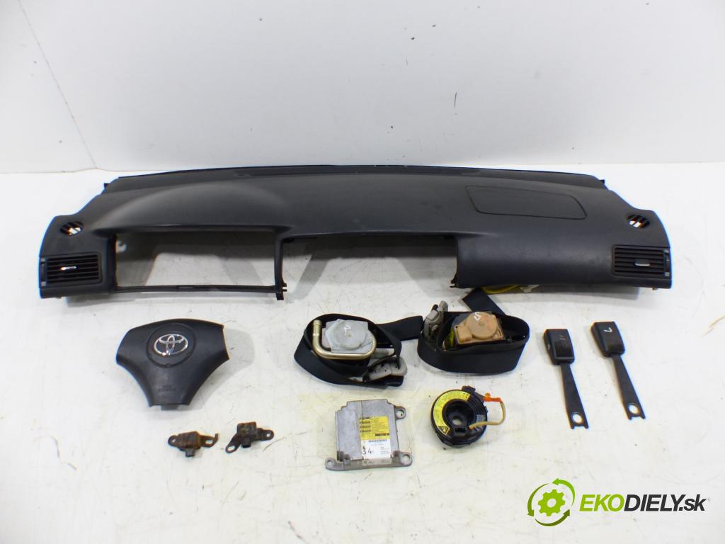 Toyota Corolla E12 2001-2009 1.6 16V VVTI 110 HP  81 kW 1600 cm3  palubovka -