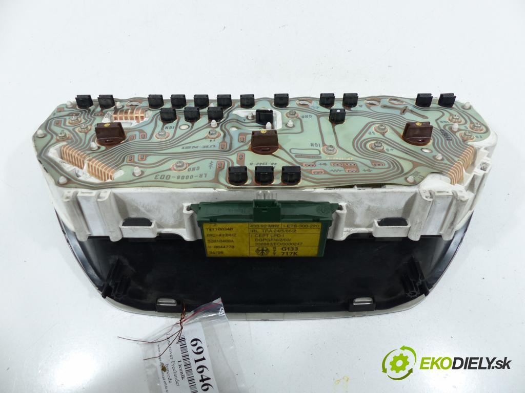 Land rover Freelander 2.0 TD 98 hp  72 kW 2000 cm3  prístrojovka  (Přístrojové desky, displeje)