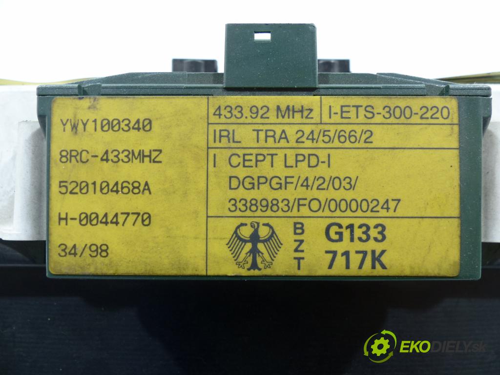 Land rover Freelander 2.0 TD 98 hp  72 kW 2000 cm3  prístrojovka  (Přístrojové desky, displeje)