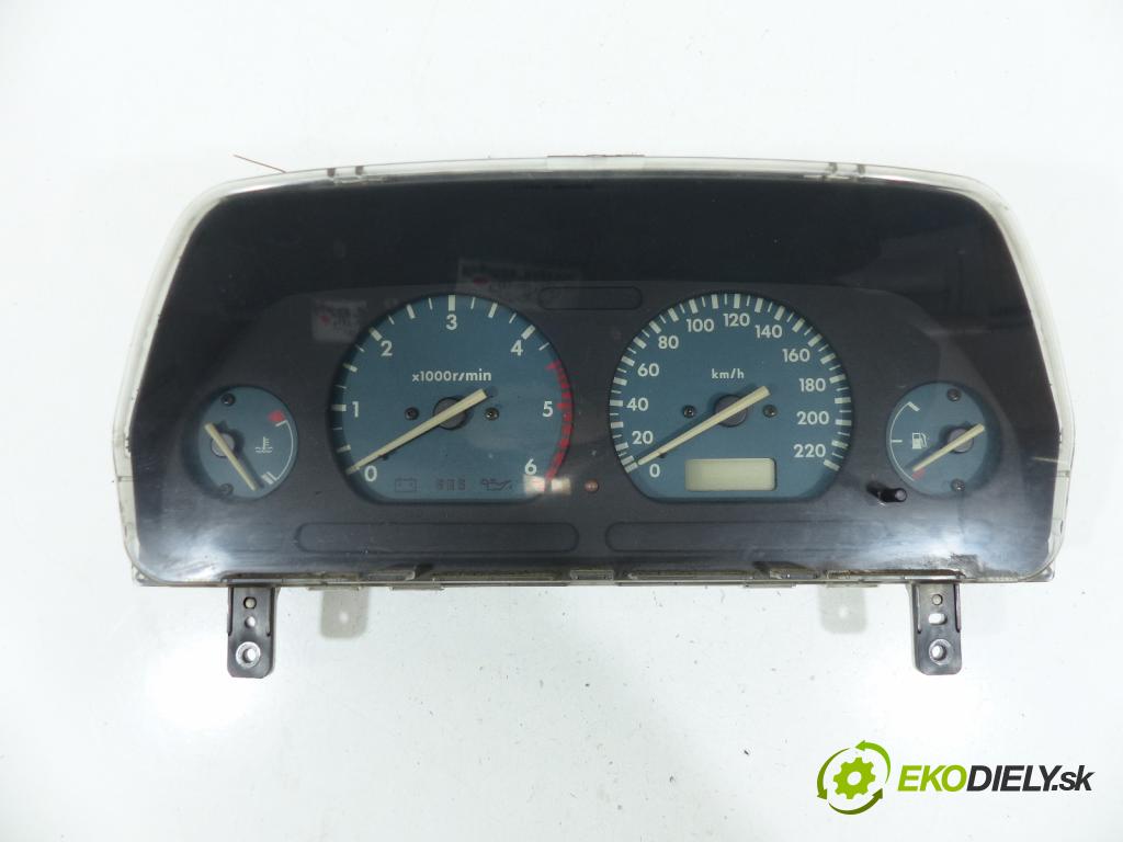 Land rover Freelander 2.0 TD 98 hp  72 kW 2000 cm3  prístrojovka  (Přístrojové desky, displeje)