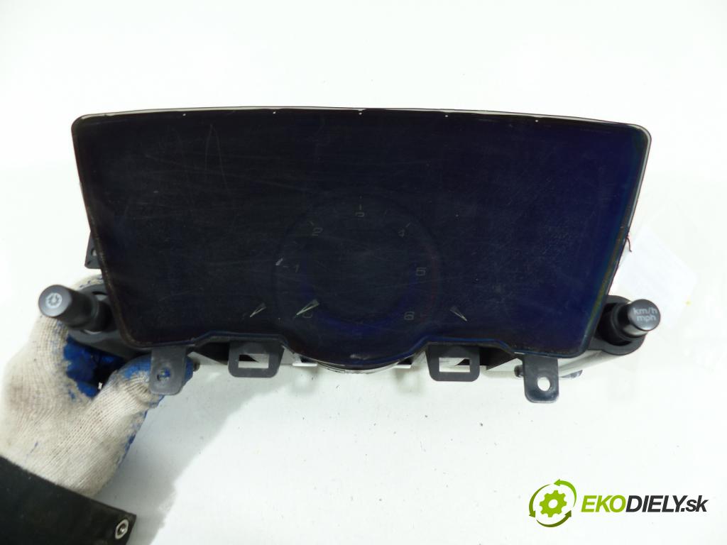 Honda Civic VIII 2006-2011 2.2 i-CTDI 140 HP  103 kW 2200 cm3  Prístrojovka  (Prístrojové dosky, displeje)