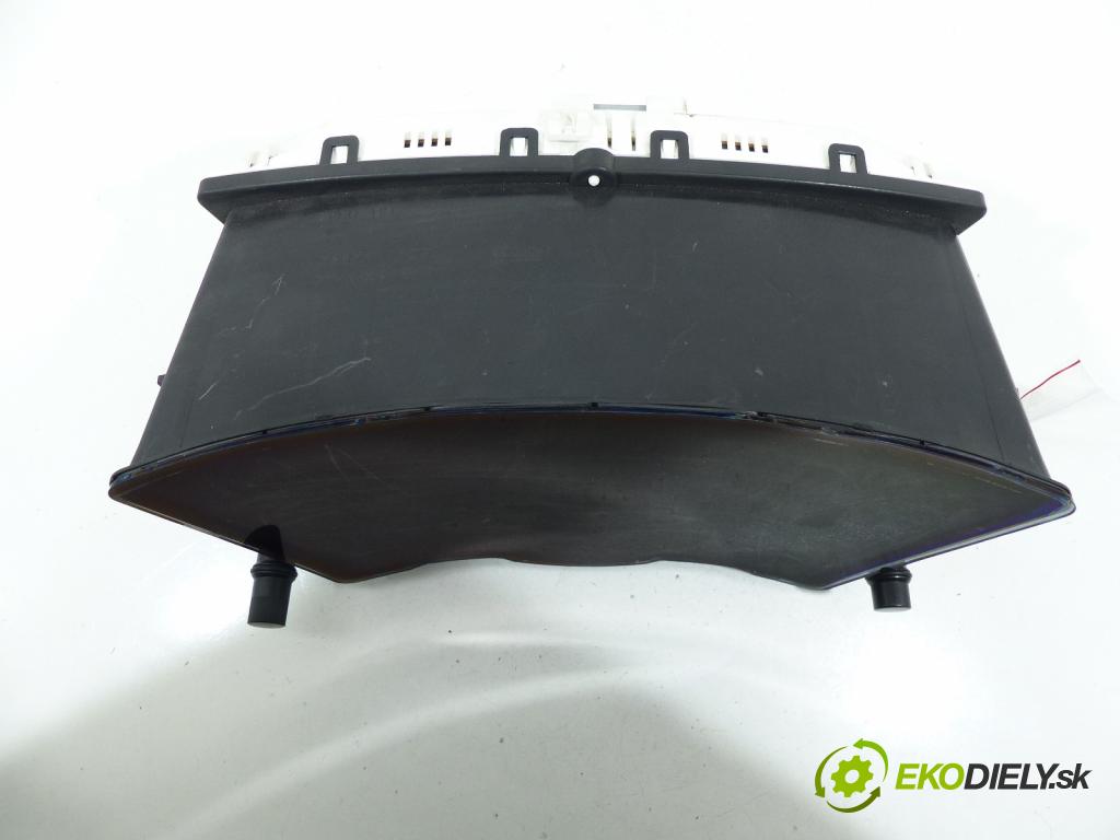 Honda Civic VIII 2006-2011 2.2 i-CTDI 140 HP  103 kW 2200 cm3  Prístrojovka  (Prístrojové dosky, displeje)