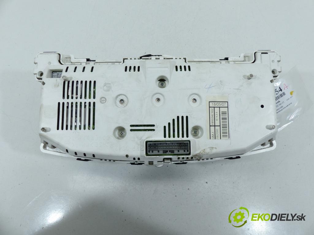 Honda Civic VIII 2006-2011 2.2 i-CTDI 140 HP  103 kW 2200 cm3  Prístrojovka  (Prístrojové dosky, displeje)