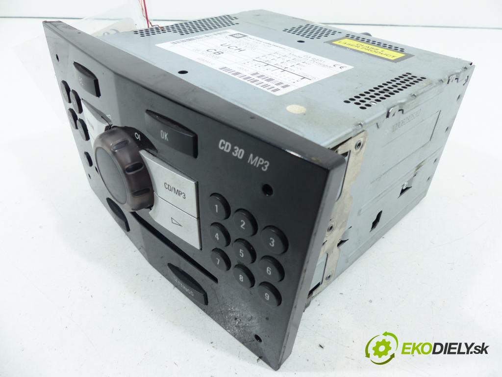 Opel Corsa D 2006-2014 1.4 16V 90 HP  66 kW 1400 cm3  RADIO  (Audio zariadenia)