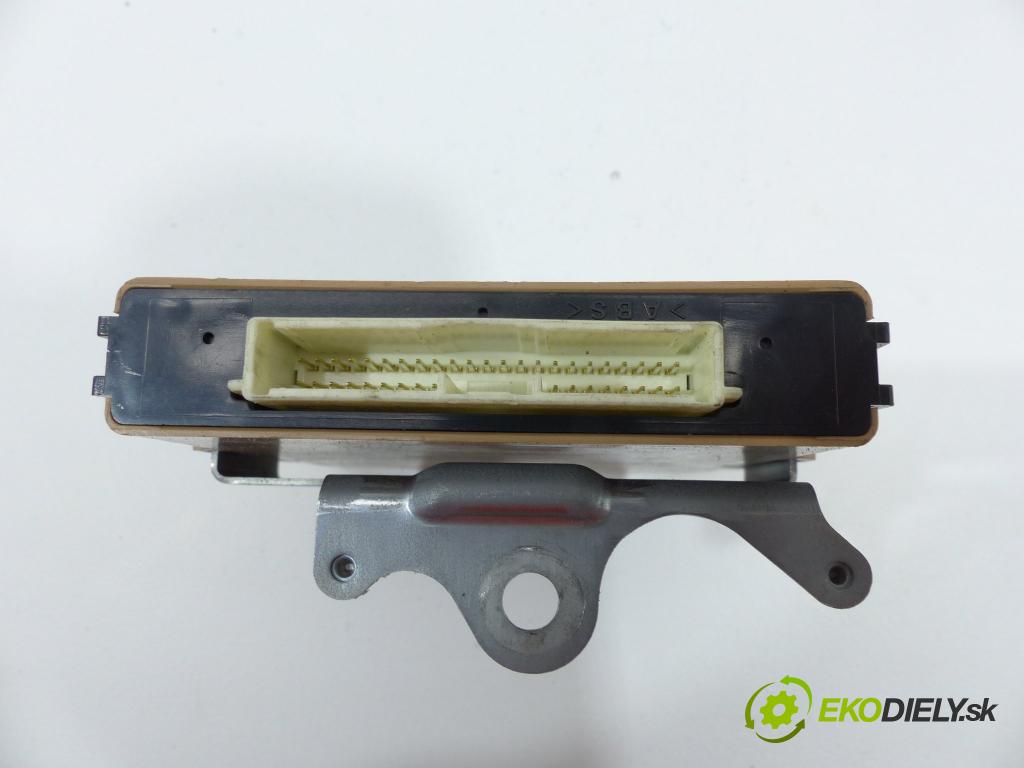 Toyota Corolla E15 2007-2014 1.6 VVTI 16V 124hp 91 kW 1600 cm3 Jednotka riadiaca