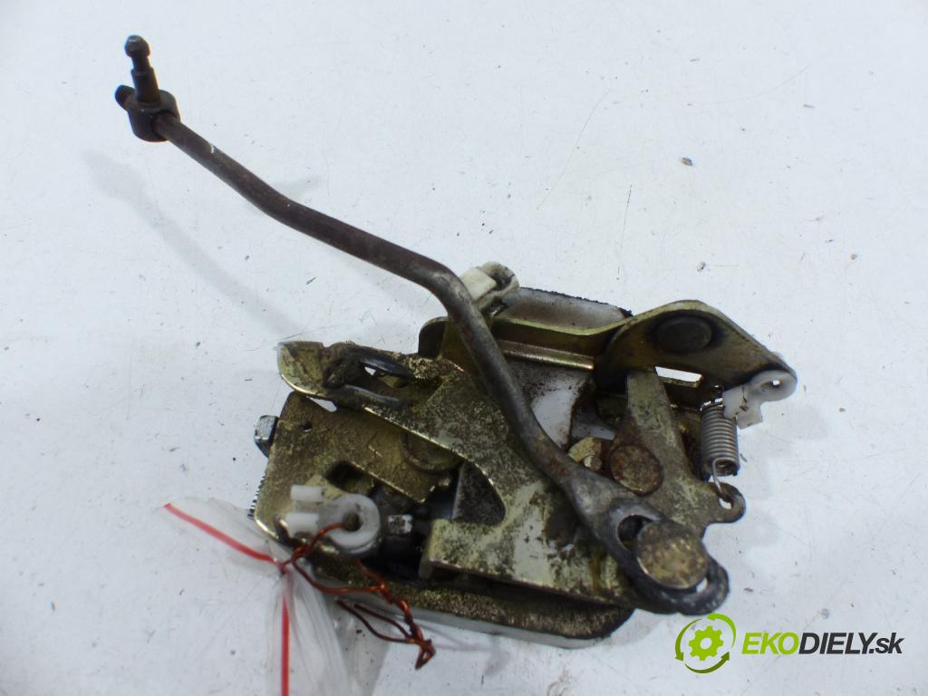 Daewoo Tico 0.8 karburátor 800 cm3 zámok přední část levý