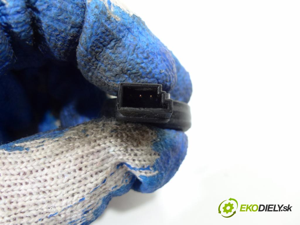 Opel Zafira B 2005-2011 1.7 CDTI 125 HP  92 kW 1700 cm3  Snímač dažďa  (Snímače dažďa)