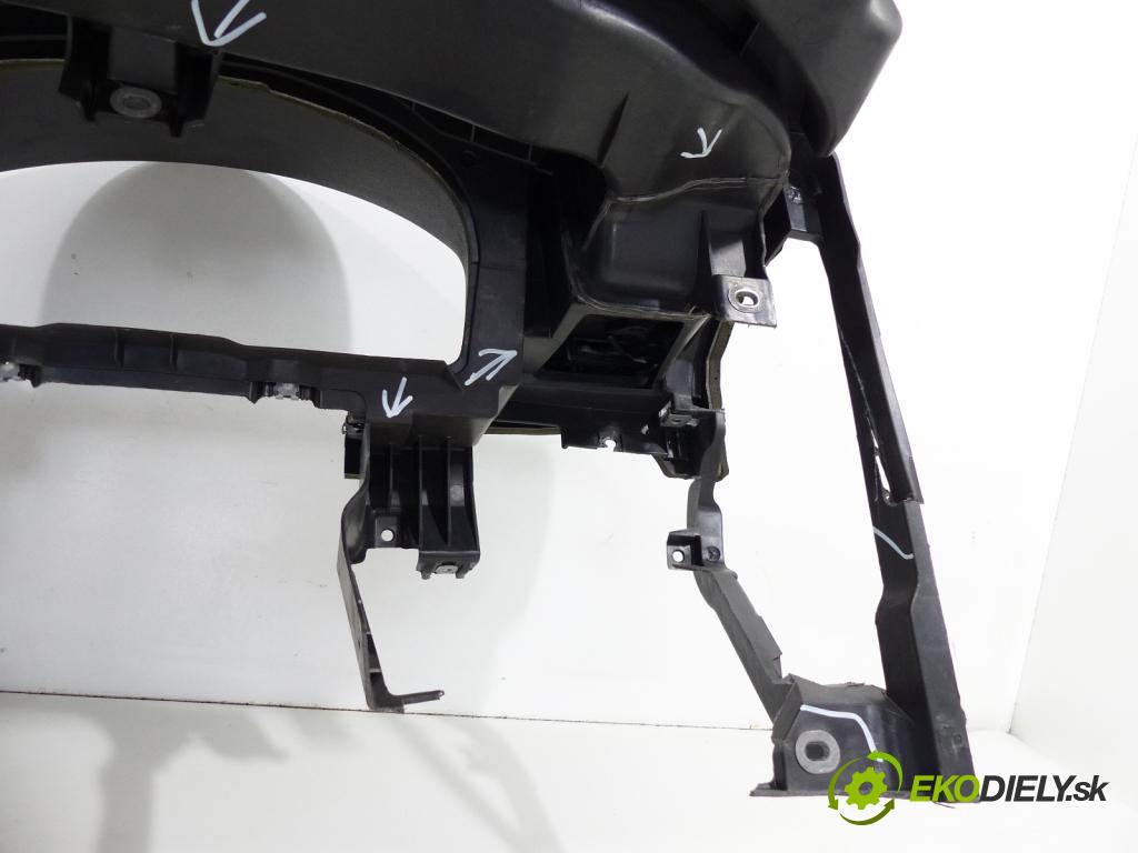 Vw Jetta V 2005-2010 1.9 TDI 105 HP  77 kW 1900 cm3  palubovka -
