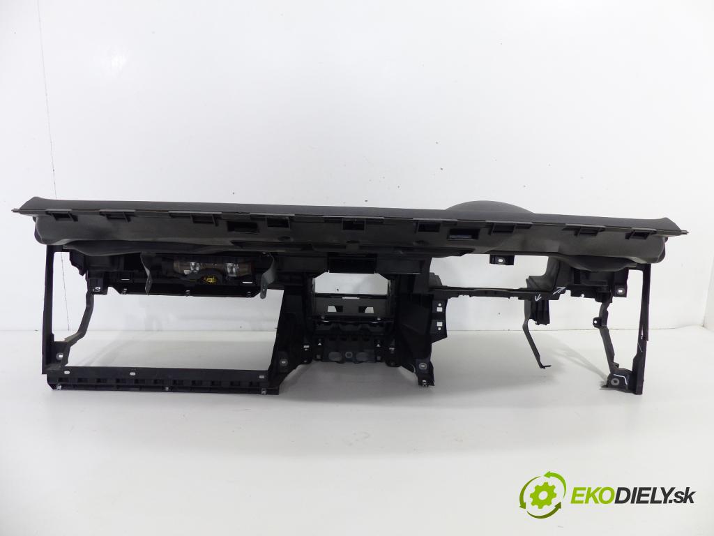 Vw Jetta V 2005-2010 1.9 TDI 105 HP  77 kW 1900 cm3  palubovka -