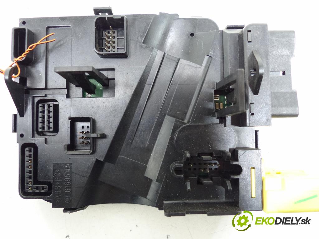 Vw Jetta V 2005-2010 1.9 TDI 105 HP  77 kW 1900 cm3  Modul Riadiaca jednotka  (Ostatné)