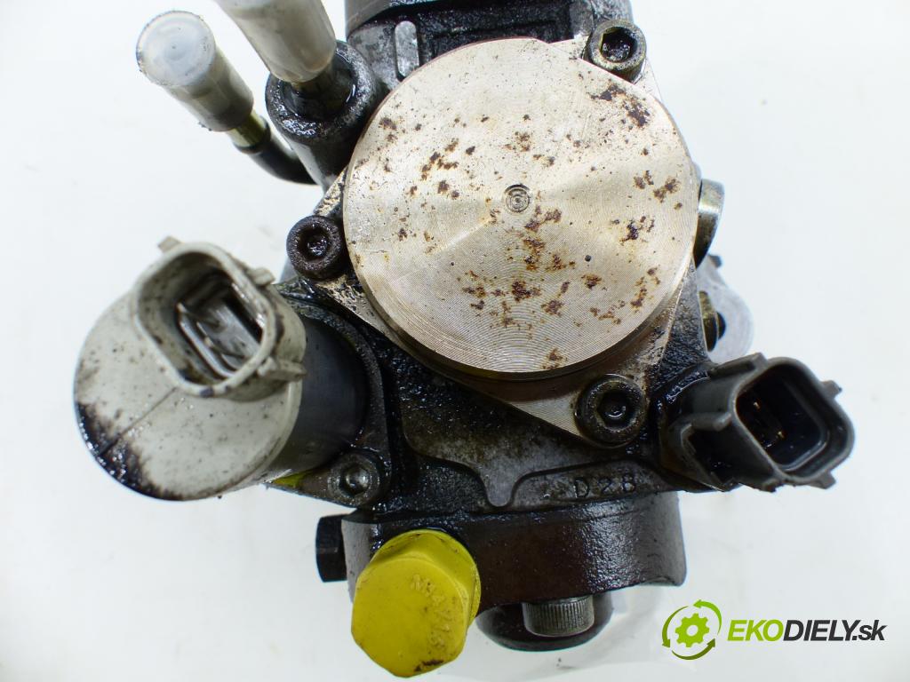 Mazda Mpv II 1999-2006 2.0 - 136 HP  100 kW 2000 cm3  Pumpa vstrekovacia  (Vstrekovacie čerpadlá)