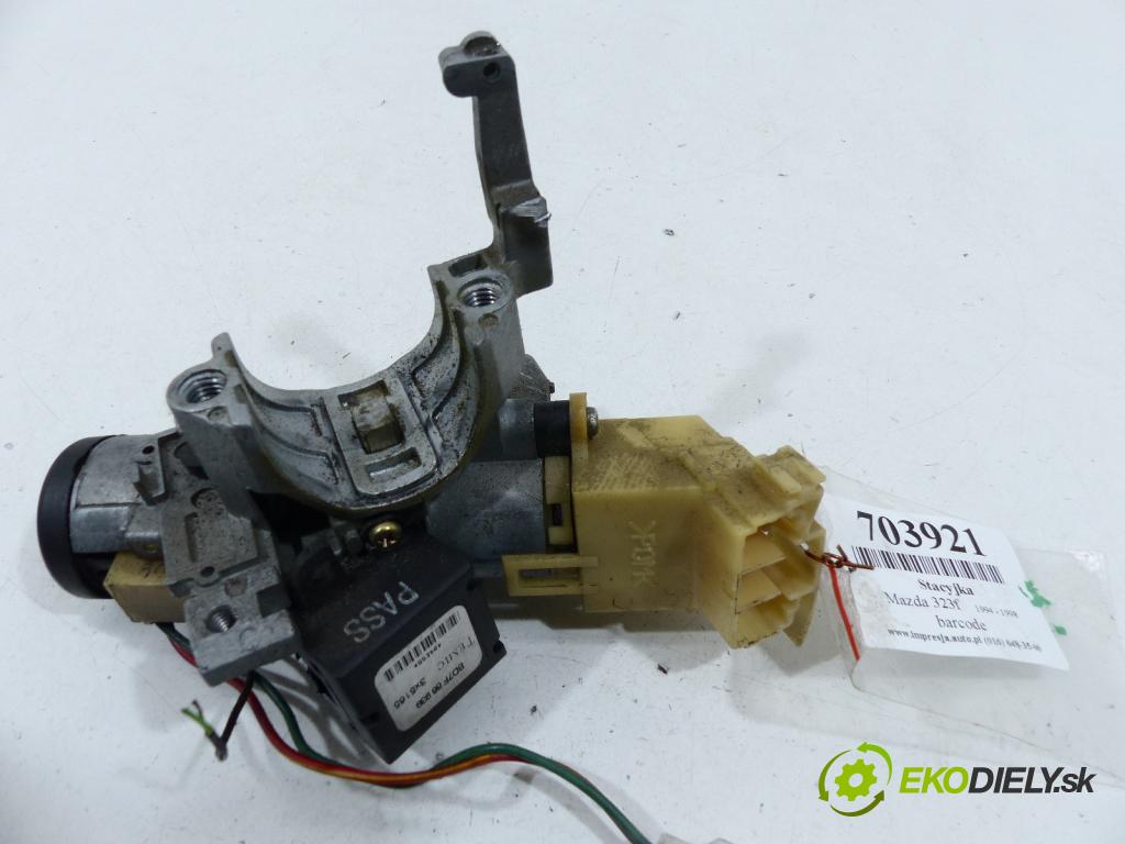 Mazda 323f 1.5 16V   1500 cm3  spinačka  (Spínacie skrinky a kľúče)