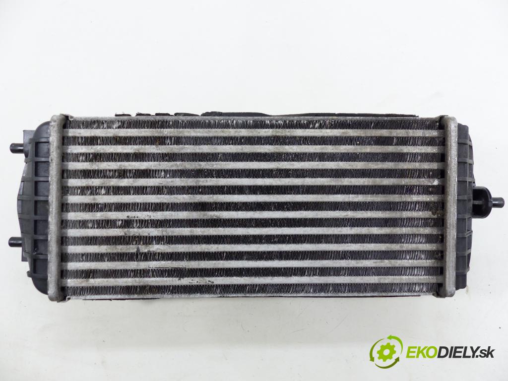 Hyundai I40 1.7 CRDi 136 HP  100 kW 1700 cm3  intercooler  (Intercoolery (chladiče nasávaného vzduchu))