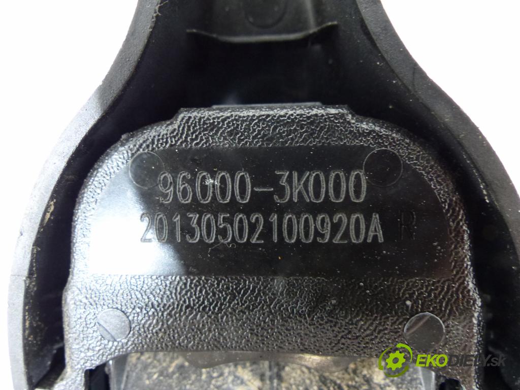 Hyundai I40 1.7 CRDi 136 HP  100 kW 1700 cm3  Snímač dažďa  (Snímače dažďa)