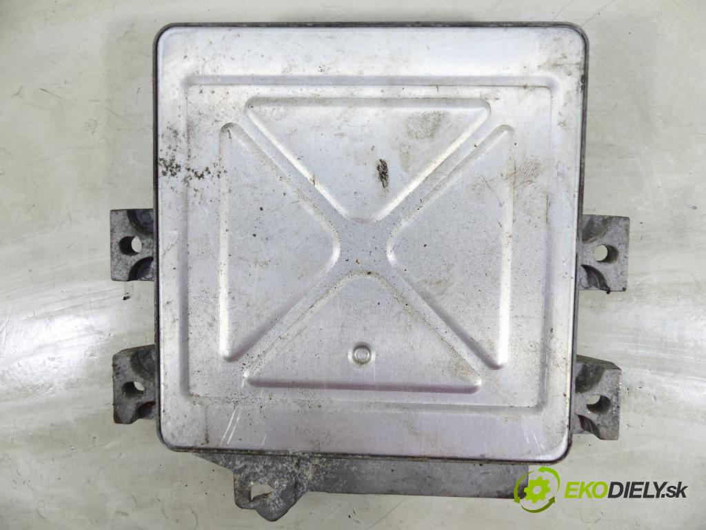 Citroen Berlingo 1996-2008 1.4 8V 75 HP 55 kW 1400 cm3 Jednotka riadiaca