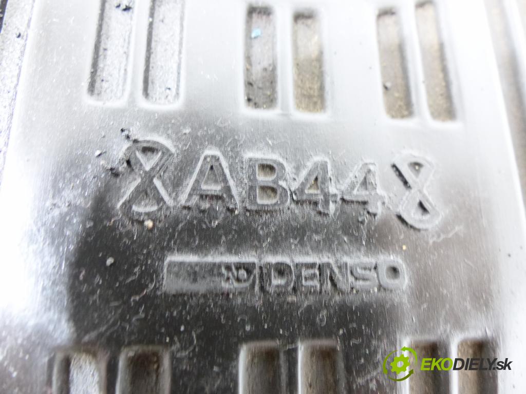 Suzuki Swift 1989-2004 1.0 53km  39 kW 1000 cm3  obal filtra vzduchu  (Kryty filtrů)