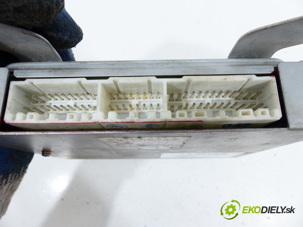 Mazda 323f 1.5 16V 1500 cm3 jednotka řídící