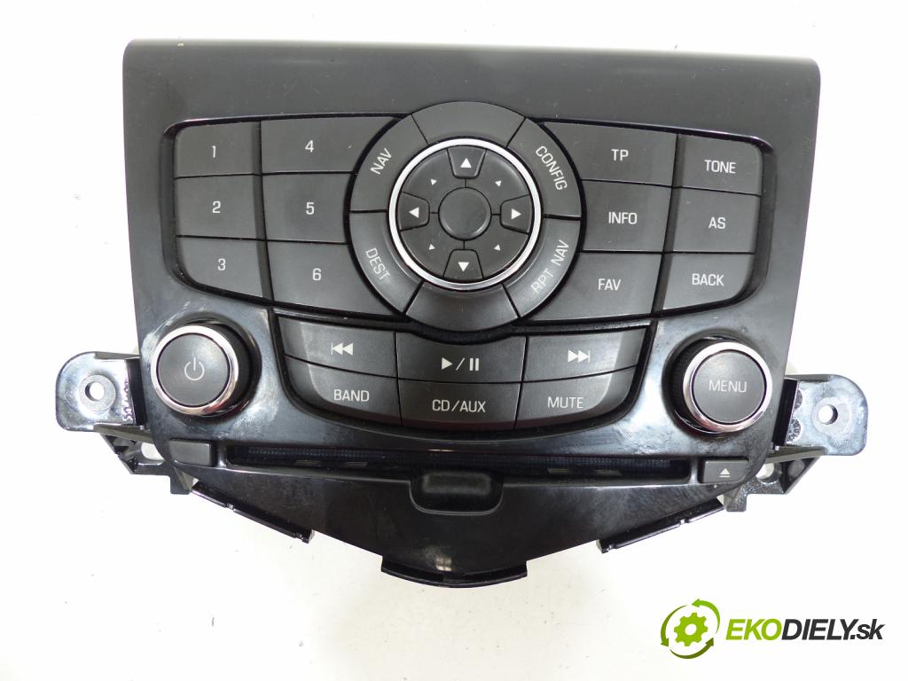 Chevrolet Cruze 2.0 VCDI 150 HP  110 kW 2000 cm3  RADIO  (Audio zariadenia)