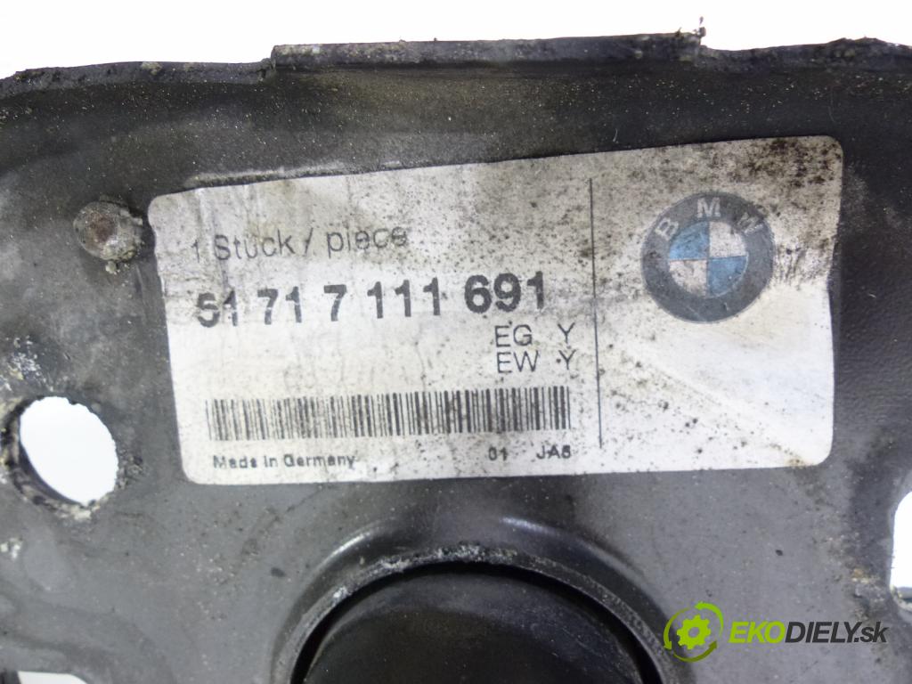 Bmw 3 e46 1998-2007 2.0D 136 HP  100 kW 2000 cm3  Držiak predný  (Výstuhy predné)