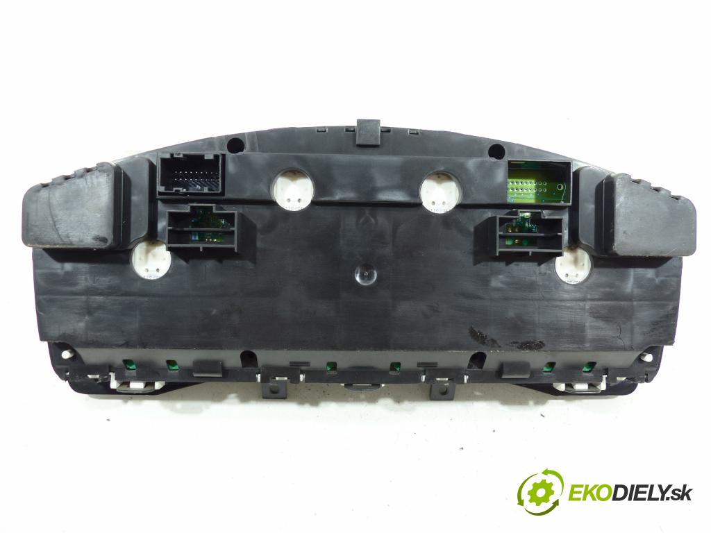 Fiat Stilo 1.8 16V 133 HP  98 kW 1800 cm3  Prístrojovka  (Prístrojové dosky, displeje)