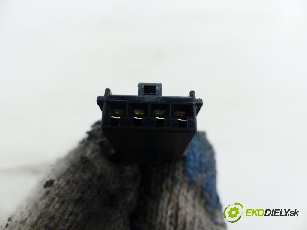 Mitsubishi Carisma 1.6 16V 99 HP 73 kW 1600 cm3 sonda lambda (Lambda sondy)