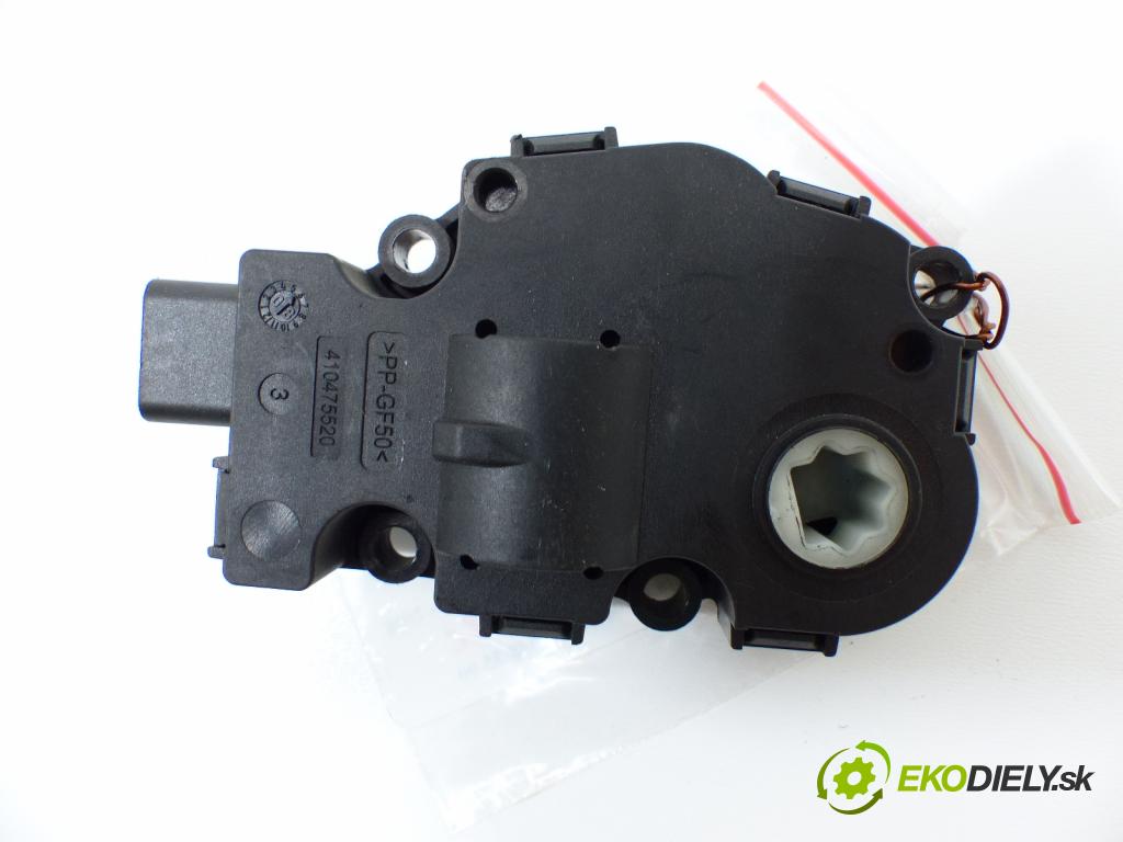 Bmw 3 e90 2005-2013 2.0D 136 HP  100 kW 2000 cm3  Motorček kúrenia