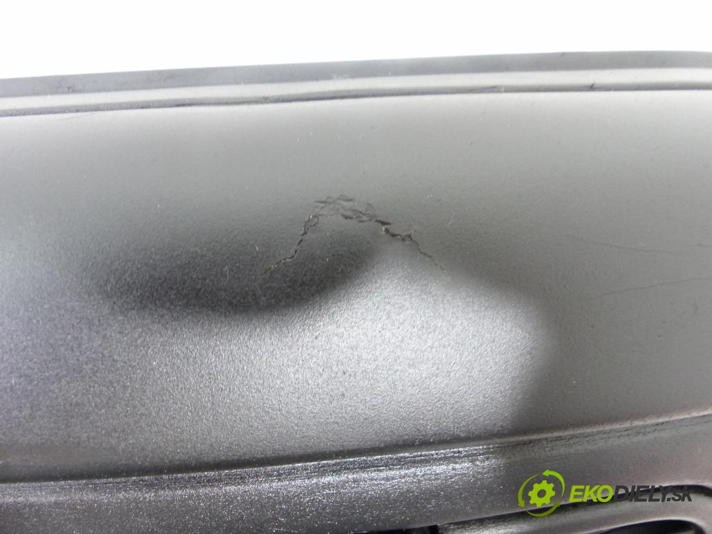 Skoda Felicia 1.3 8V 1300 cm3 nárazník přední část