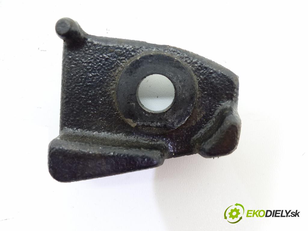 Honda Civic VIII 2006-2011 1.8 16V 140 HP  103 kW 1800 cm3  Držiak Motor
