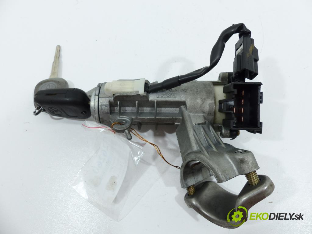 Toyota Avensis I T22 1997-2003 2.0   2000 cm3  spinačka  (Spínacie skrinky a kľúče)