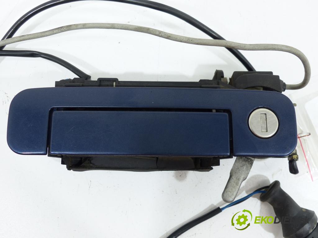 Audi A3 8L 1996-2003 1.8 20V 125 HP  92 kW 1800 cm3  Kľučka predný ľavá strana vonkajšia  (Vonkajšie predné ľavé)