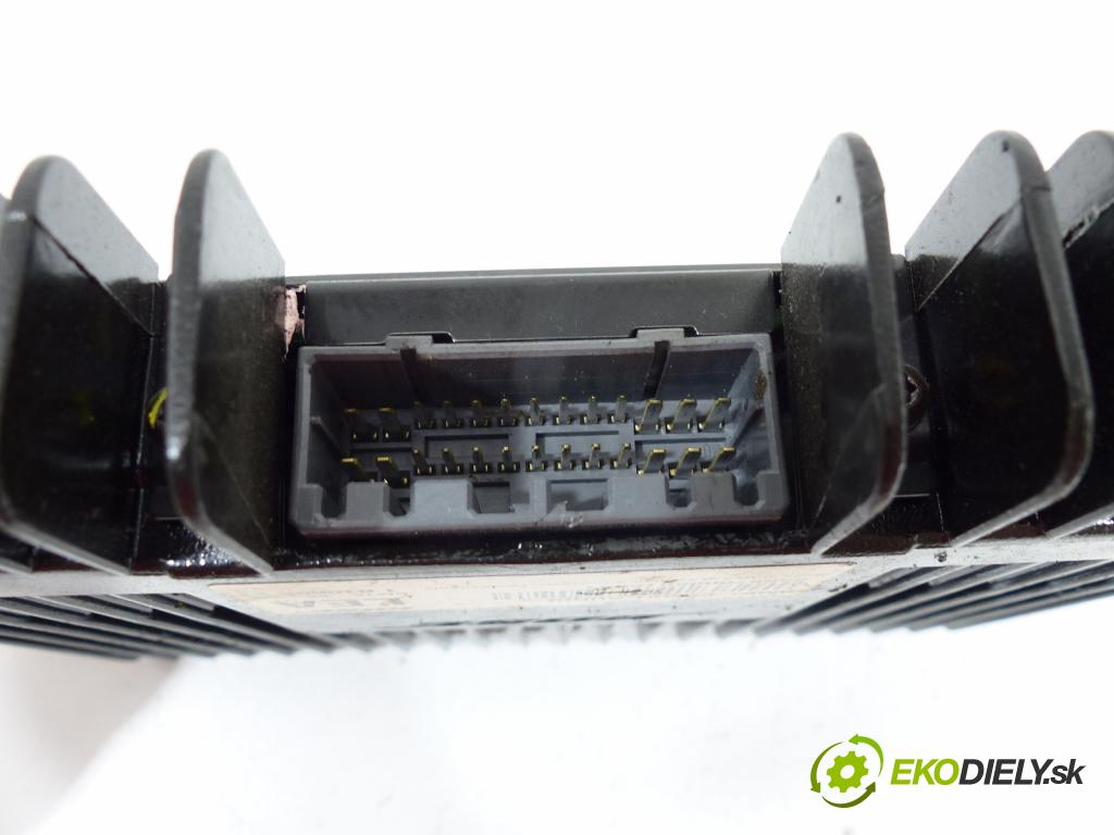 Mazda 6 I 2002-2007 2.0 citd 121 hp  89 kW 2000 cm3  zesilovač  (Zesilovače)