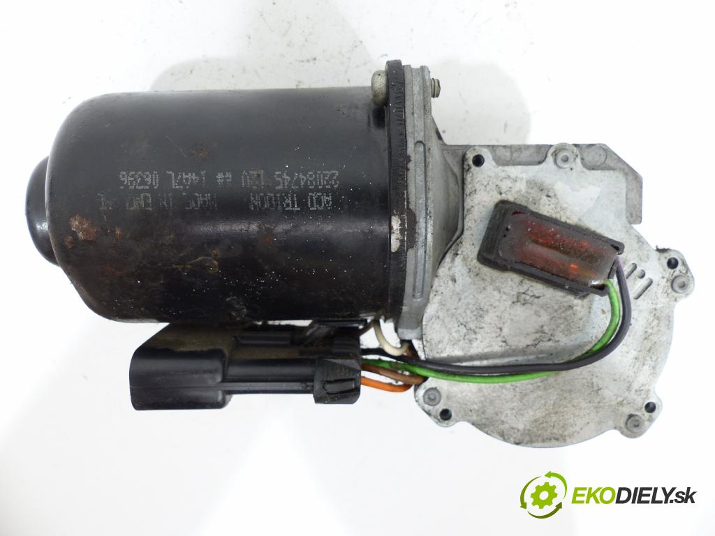 Opel Corsa B 1993-1999 1.2 8V 45 hp  33 kW 1200 cm3  motor stěračů přední část