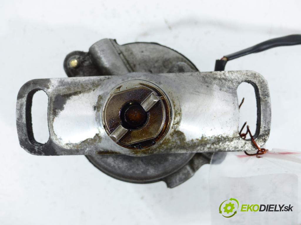 Suzuki Swift 1989-2004 1.0 8V 53km  39 kW 1000 cm3  Rozdeľovač -  (Rozdeľovače)