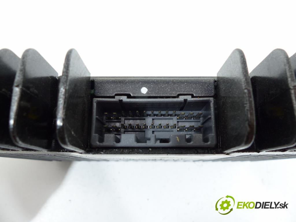 Infiniti I35 3.5 V6 258 HP  190 kW 3500 cm3  Zosilňovač  (Zosilňovače)