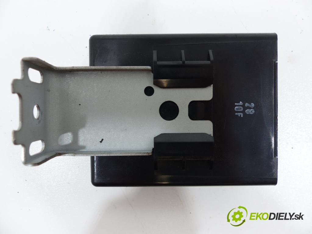 Toyota Yaris I 1999-2005 1.4 D4D 75 HP  55 kW 1400 cm3  Modul Riadiaca jednotka  (Ostatné)
