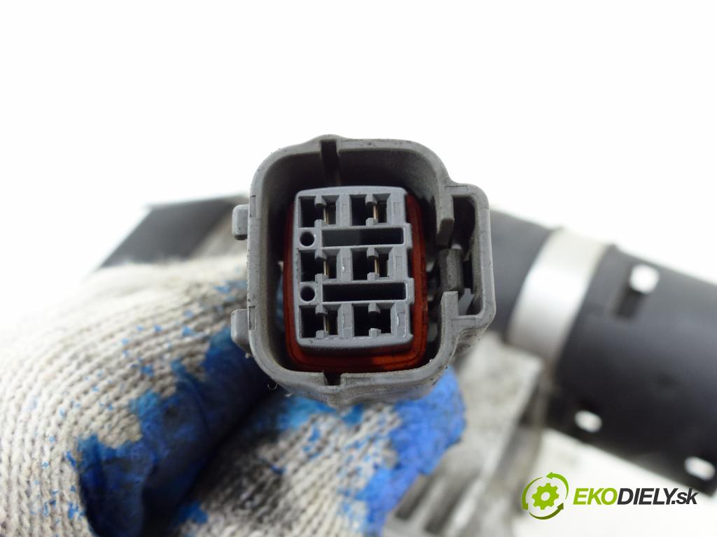 Mazda Mpv II 1999-2006 2.0 - 136hp  100 kW 2000 cm3  Webasto  (Webasto ohřívače)