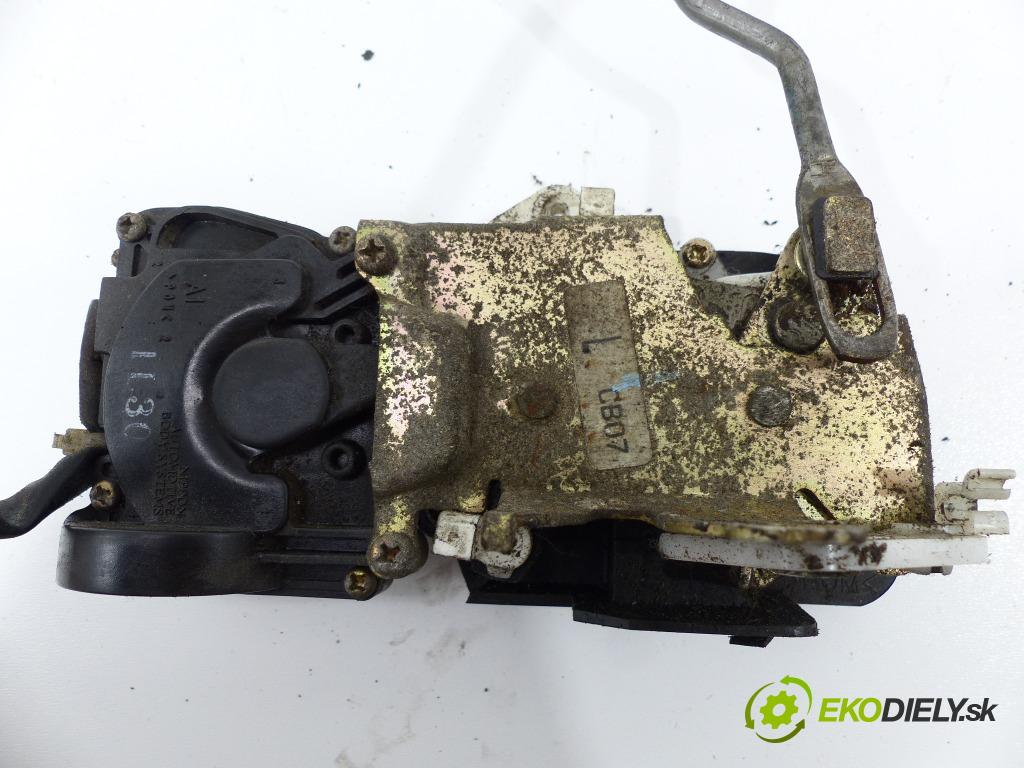 Mazda Premacy 1.8 16V 101 hp  74 kW 1800 cm3  zámok přední část pravý