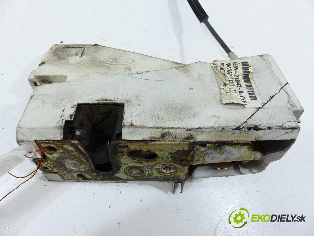 Ford Galaxy 1995-2006 2.0 8V 116 hp  85 kW 2000 cm3  zámok přední část pravý 