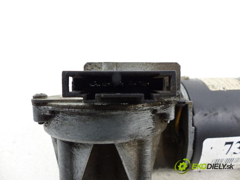 Skoda Felicia 1.3 8V   1300 cm3  Motor stieračov predný