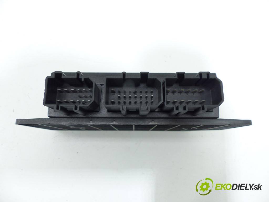 Vw Passat B5 1995-2005 1.9 TDI 110 HP  81 kW 1900 cm3  Modul Riadiaca jednotka  (Ostatné)