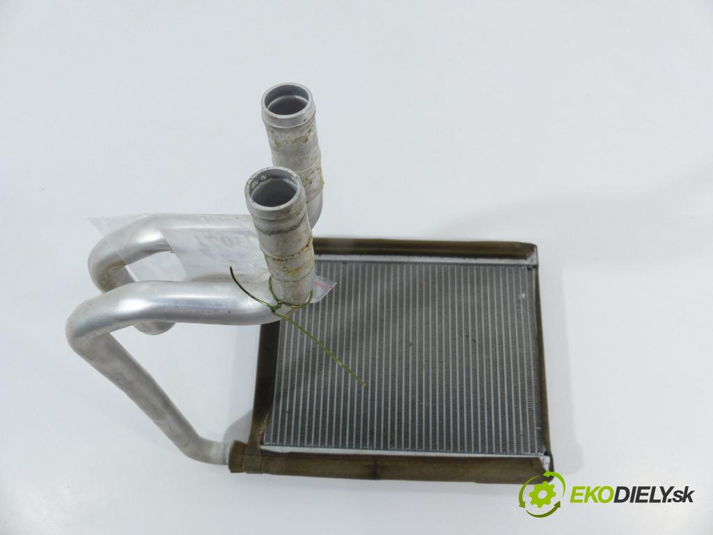 Hyundai Tucson I 2004-2009 2.0 16V 141 HP  104 kW 2000 cm3  Výhrevné teleso, radiátor kúrenia  (Radiátory kúrenia)