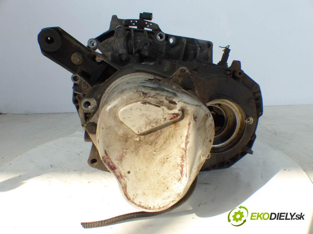 Renault Scenic I 1996-2003 1.6 16V 107 HP  79 kW 1600 cm3  Prevodovka - manuálne