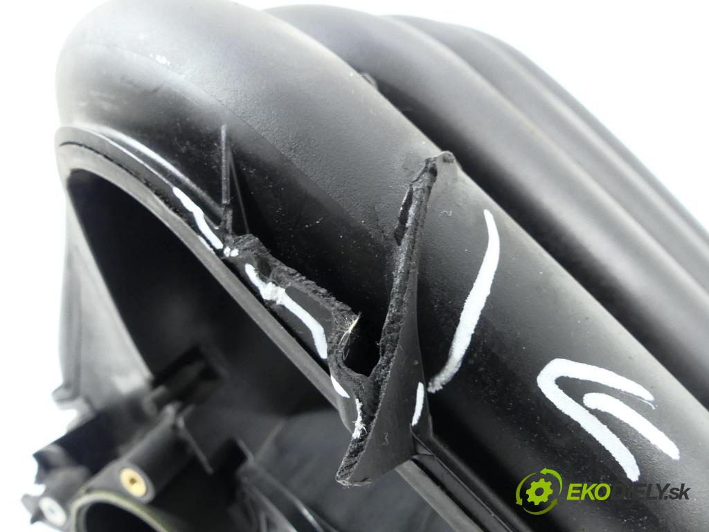 Mercedes A W169 2004-2012 1.5 8V 95 hp  70 kW 1500 cm3  potrubí sání  (Sací potrubí)