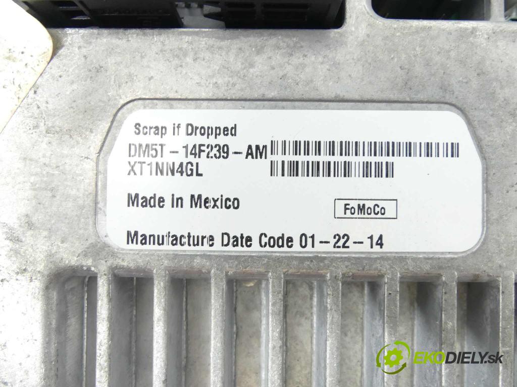 Ford Focus Mk3 2010-2018 2.0 16V 165 hp  121 kW 2000 cm3  Displej  (Přístrojové desky, displeje)