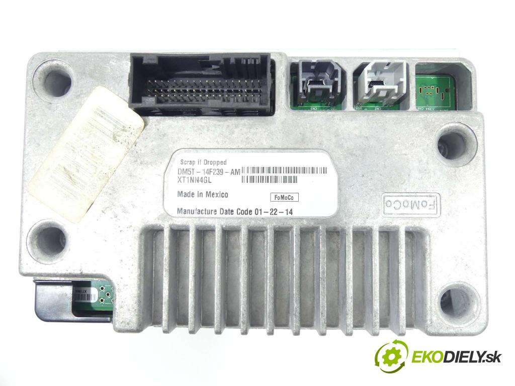 Ford Focus Mk3 2010-2018 2.0 16V 165 hp  121 kW 2000 cm3  Displej  (Přístrojové desky, displeje)