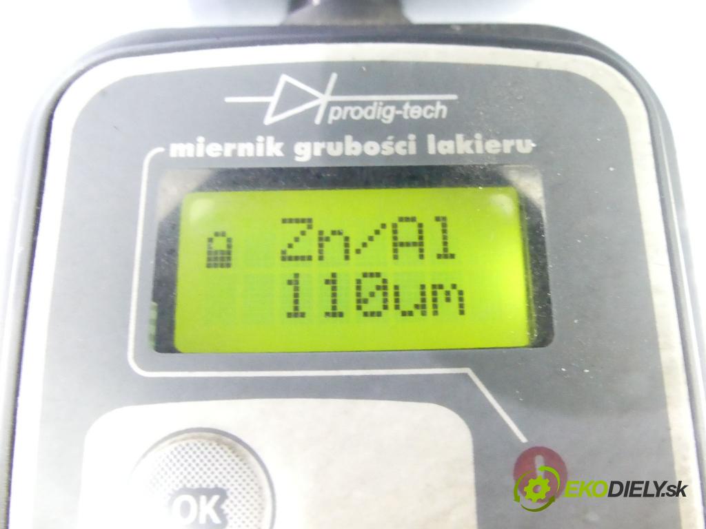 Ford Focus C-Max 1.6 TDCI 109 HP  80 kW 1600 cm3  Dvere predný pravé  (Ostatné)